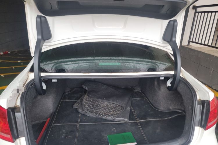 Used Volkswagen Passat 2014 1.8TSI DSG Prestige Edition Trunk