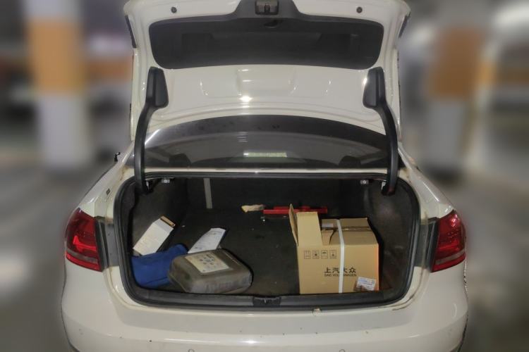 Used Volkswagen Passat 2014 1.8TSI DSG Prestige Navigation Edition Trunk