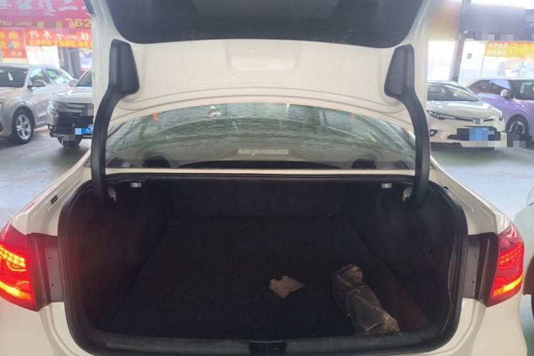 Used Volkswagen Passat 2014 1.8TSI DSG Prestige Navigation Edition Trunk