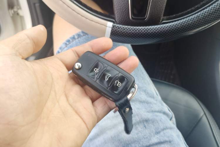 Used Volkswagen Passat 2014 1.8TSI DSG Prestige Navigation Edition Vehicle Key