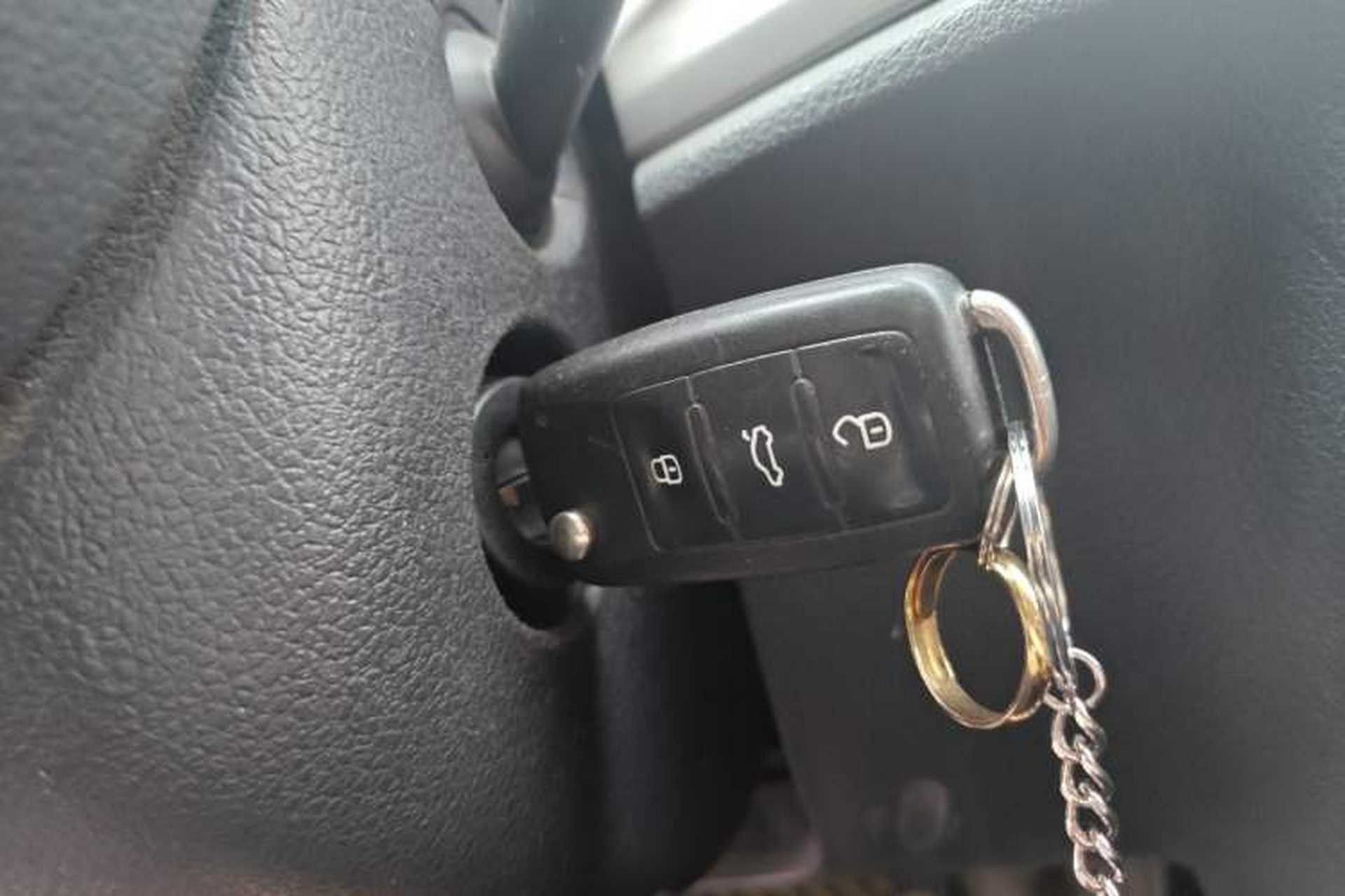 Used Volkswagen Passat 2014 1.4TSI Manual Luxury Edition Vehicle Key