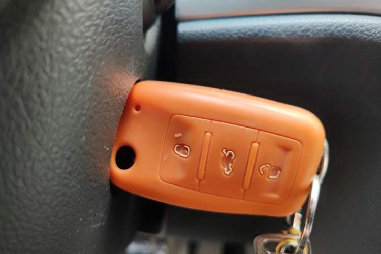 Used Volkswagen Passat 2014 1.8TSI DSG Prestige Navigation Edition Vehicle Key