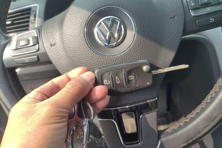 Used Volkswagen Passat 2014 1.8TSI DSG Prestige Navigation Edition Vehicle Key