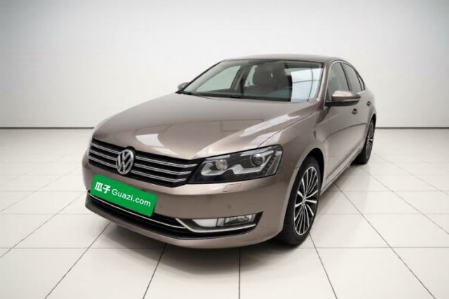 Ojetý Volkswagen Passat 2014 1.8TSI DSG Prestige Navigation Edition