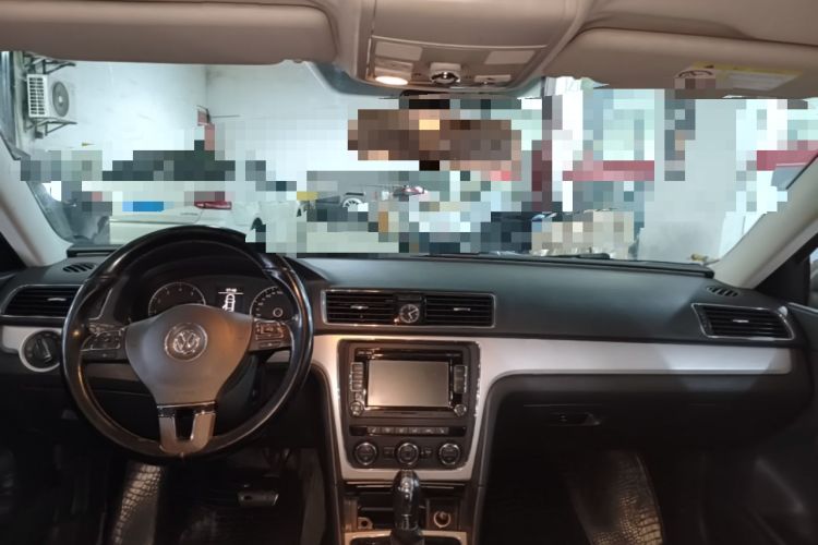 Used Volkswagen Passat 2014 1.8TSI DSG Prestige Edition Center Console