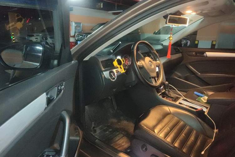 Used Volkswagen Passat 2014 1.8TSI DSG Prestige Edition Driver Seat