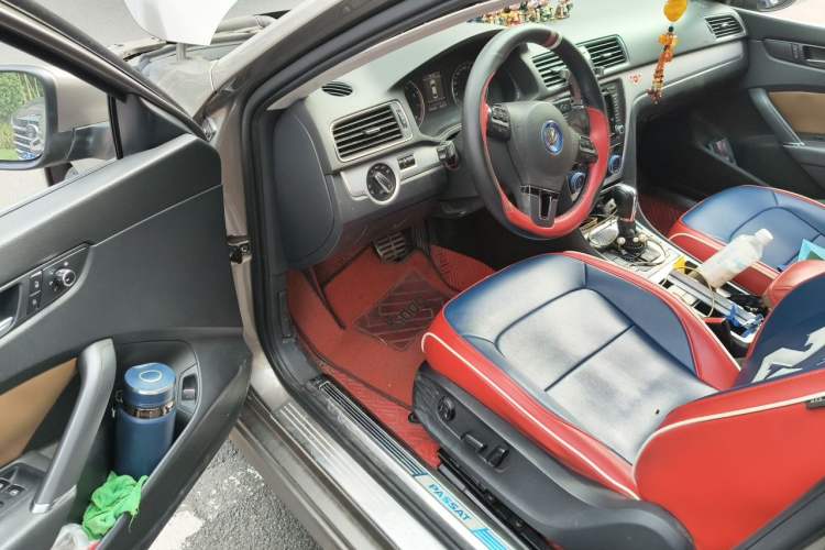 Used Volkswagen Passat 2014 1.8TSI DSG Prestige Edition Driver Seat