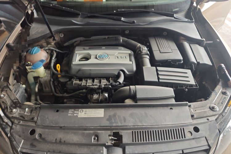 Used Volkswagen Passat 2014 2.0 TSI DSG Prestige Navigation Edition Engine Bay