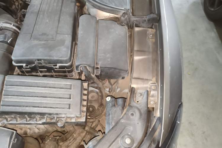 Used Volkswagen Passat 2014 1.8TSI DSG Prestige Edition Engine Bay Left