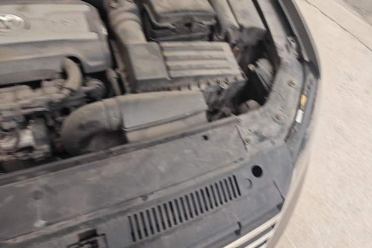 Used Volkswagen Passat 2014 1.8TSI DSG Prestige Edition Engine Bay Left