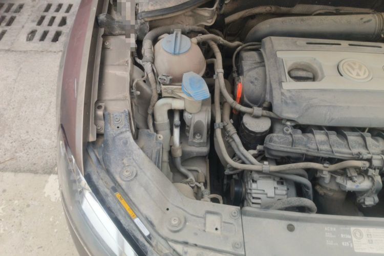 Used Volkswagen Passat 2014 1.8TSI DSG Prestige Navigation Edition Engine Bay Right