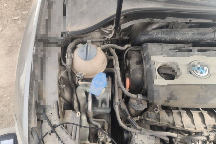 Used Volkswagen Passat 2014 1.8TSI DSG Prestige Edition Engine Bay Right