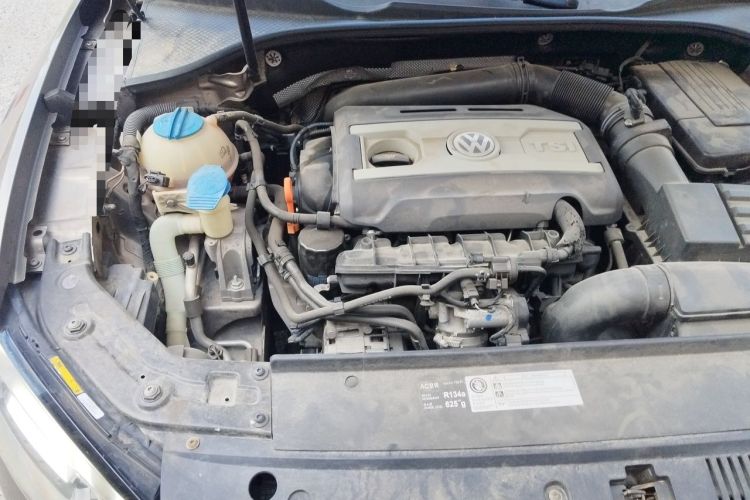 Used Volkswagen Passat 2014 1.8TSI DSG Prestige Edition Engine Bay Right