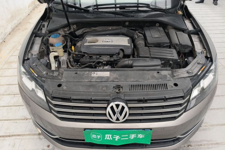 Used Volkswagen Passat 2014 1.8TSI DSG Prestige Edition Engine Bay