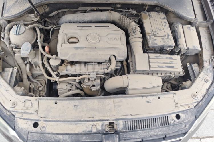 Used Volkswagen Passat 2014 1.8TSI DSG Prestige Navigation Edition Engine Bay