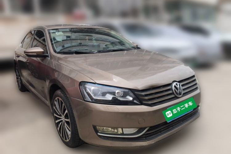 Used Volkswagen Passat 2014 1.8TSI DSG Prestige Navigation Edition Front Right 45 Deg
