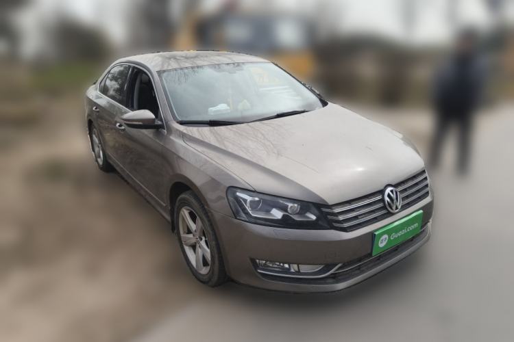 Used Volkswagen Passat 2014 1.8TSI DSG Prestige Edition Front Right 45 Deg