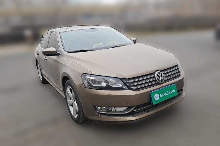 Used Volkswagen Passat 2014 1.8TSI DSG Prestige Edition Front Right 45 Deg