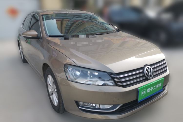 Used Volkswagen Passat 2014 1.8TSI DSG Prestige Edition Front Right 45 Deg