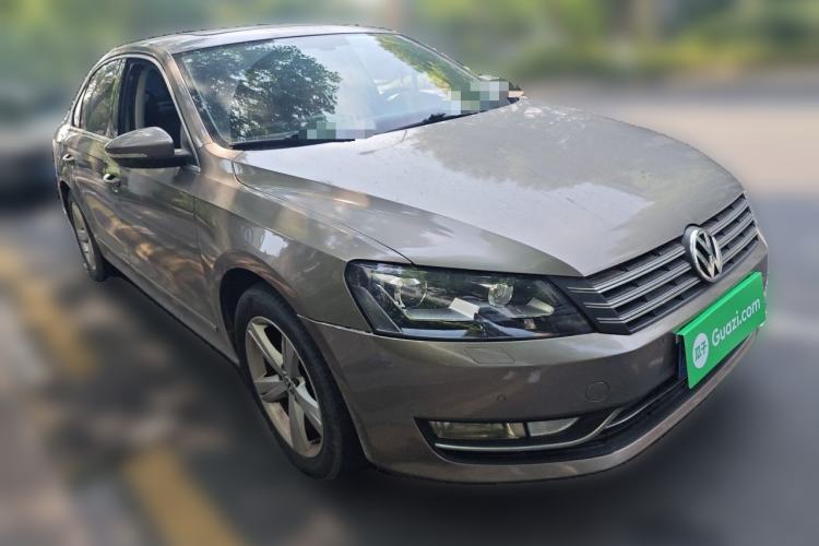 Used Volkswagen Passat 2014 1.8TSI DSG Prestige Edition Front Right 45 Deg