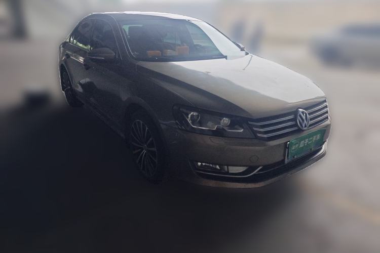 Used Volkswagen Passat 2014 2.0 TSI DSG Prestige Navigation Edition Front Right 45 Deg