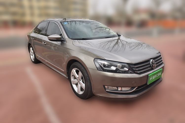 Used Volkswagen Passat 2014 1.8TSI DSG Prestige Edition Front Right 45 Deg