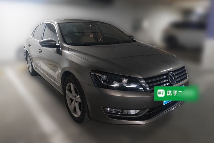 Used Volkswagen Passat 2014 1.8TSI DSG Prestige Edition Front Right 45 Deg