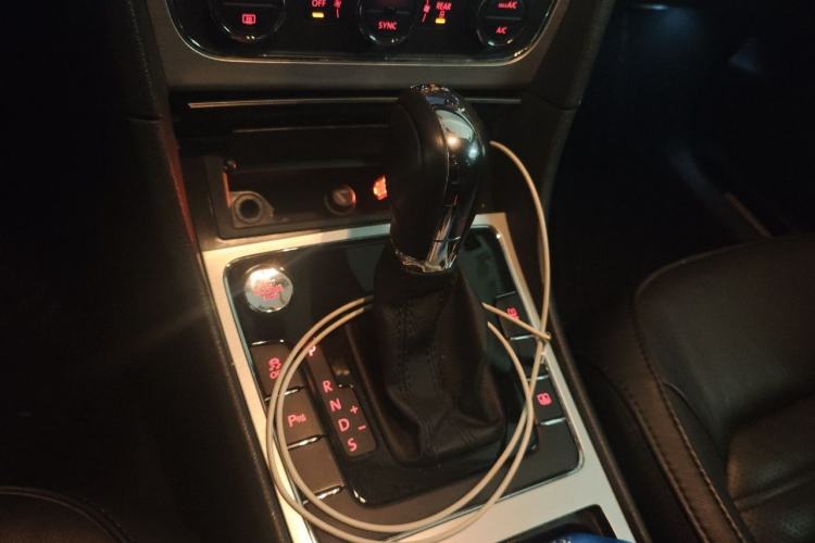 Used Volkswagen Passat 2014 2.0 TSI DSG Prestige Edition Gear Lever
