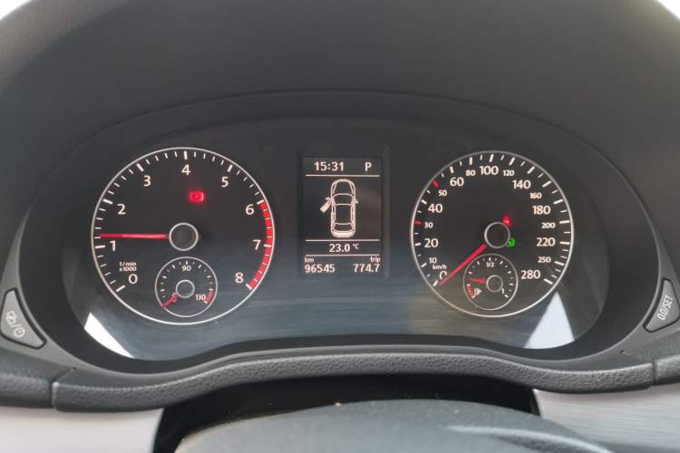 Used Volkswagen Passat 2014 1.8TSI DSG Prestige Edition Instrument Cluster