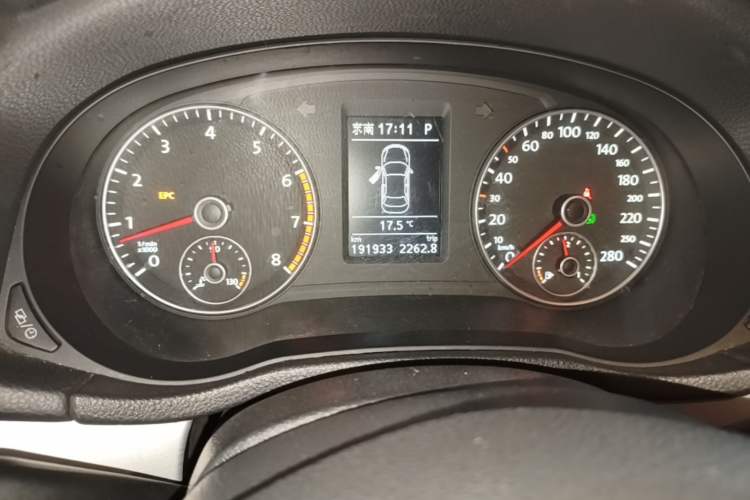 Used Volkswagen Passat 2014 1.8TSI DSG Prestige Edition Instrument Cluster