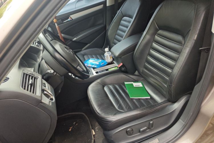 Used Volkswagen Passat 2014 1.8TSI DSG Prestige Edition Interior 1