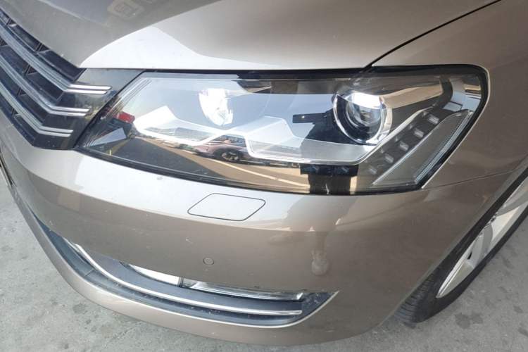 Used Volkswagen Passat 2014 1.8TSI DSG Prestige Edition Left Front Headlight
