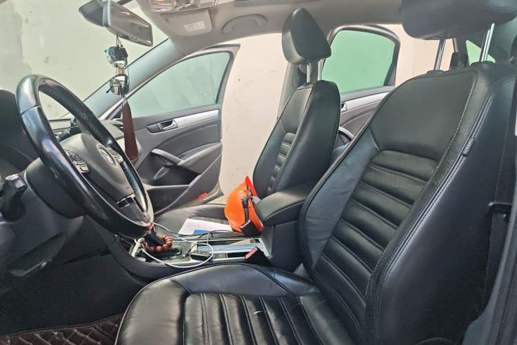 Used Volkswagen Passat 2014 1.8TSI DSG Prestige Navigation Edition Left Front Seat