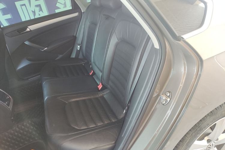 Used Volkswagen Passat 2014 1.8TSI DSG Prestige Edition Left Rear Seat