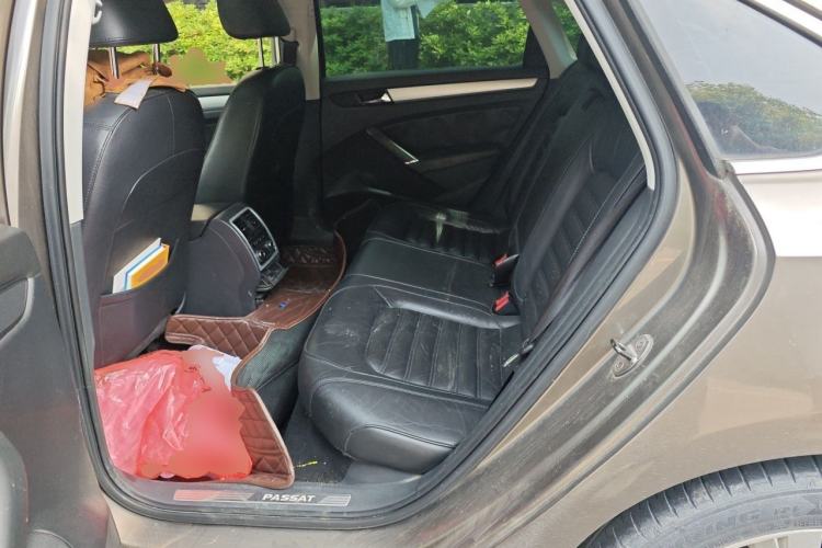 Used Volkswagen Passat 2014 1.8TSI DSG Prestige Edition Left Rear Seat