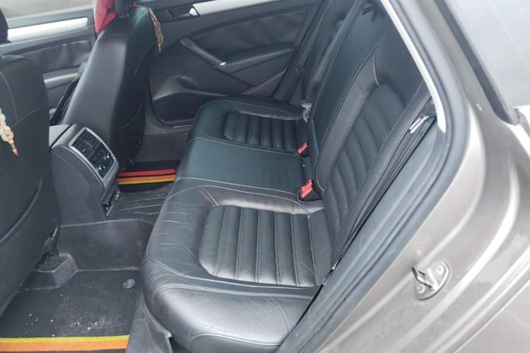 Used Volkswagen Passat 2014 1.8TSI DSG Prestige Edition Left Rear Seat
