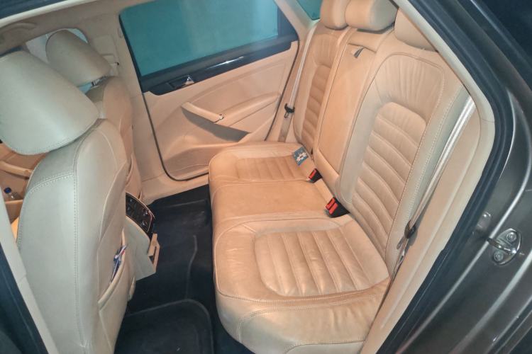 Used Volkswagen Passat 2014 1.8TSI DSG Prestige Edition Left Rear Seat