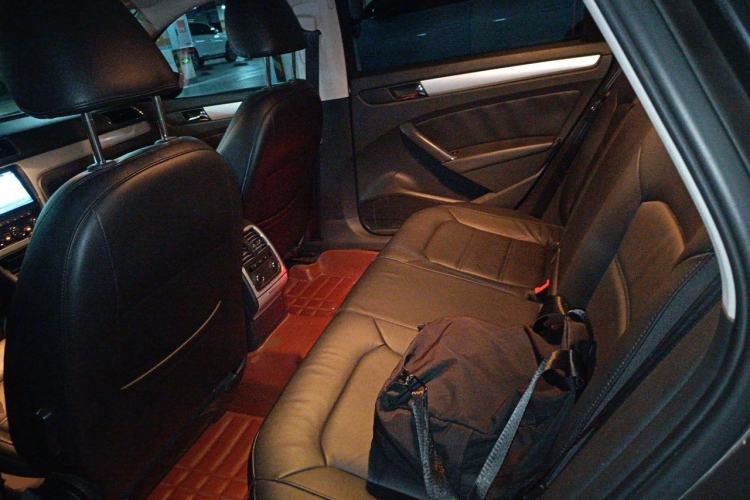 Used Volkswagen Passat 2014 1.8TSI DSG Prestige Edition Left Rear Seat