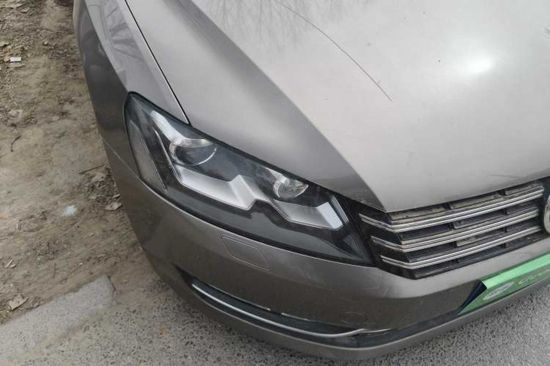 Used Volkswagen Passat 2014 1.8TSI DSG Prestige Edition Right Front Headlight