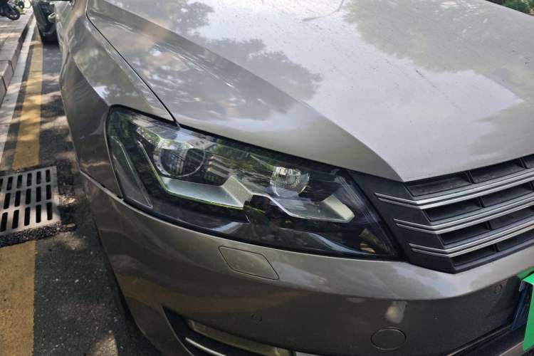Used Volkswagen Passat 2014 1.8TSI DSG Prestige Edition Right Front Headlight