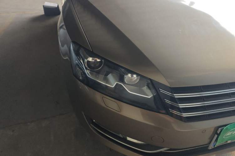 Used Volkswagen Passat 2014 2.0 TSI DSG Prestige Navigation Edition Right Front Headlight