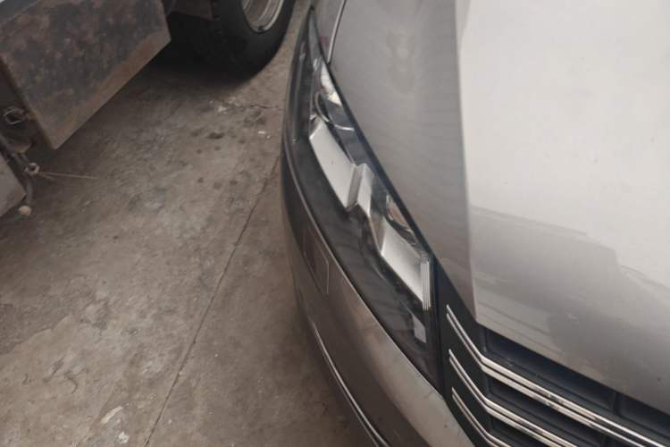Used Volkswagen Passat 2014 1.8TSI DSG Prestige Edition Right Front Headlight