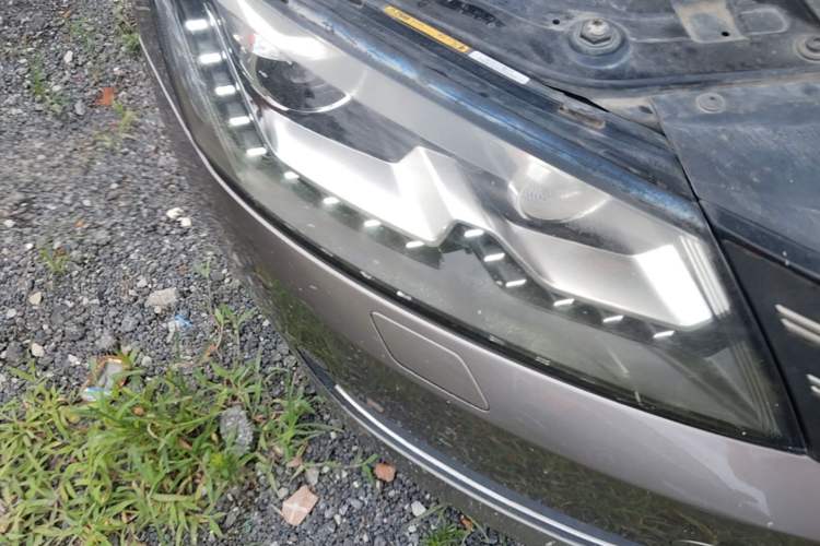 Used Volkswagen Passat 2014 1.8TSI DSG Prestige Edition Right Front Headlight