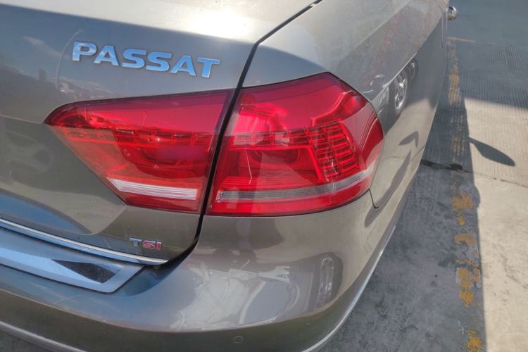 Used Volkswagen Passat 2014 1.8TSI DSG Prestige Edition Right Rear Taillight