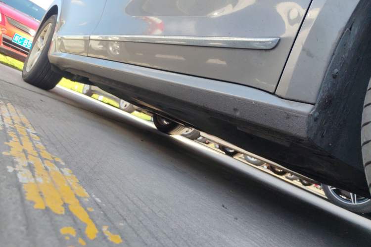 Used Volkswagen Passat 2014 1.8TSI DSG Prestige Edition Right Side Sill