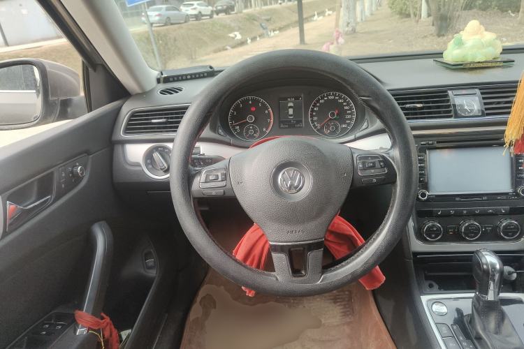 Used Volkswagen Passat 2014 1.8TSI DSG Prestige Edition Steering Wheel