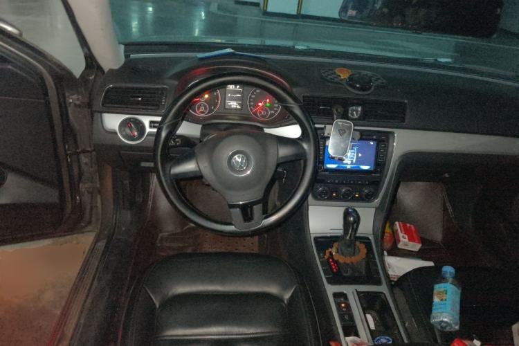 Used Volkswagen Passat 2014 1.8TSI DSG Prestige Edition Steering Wheel