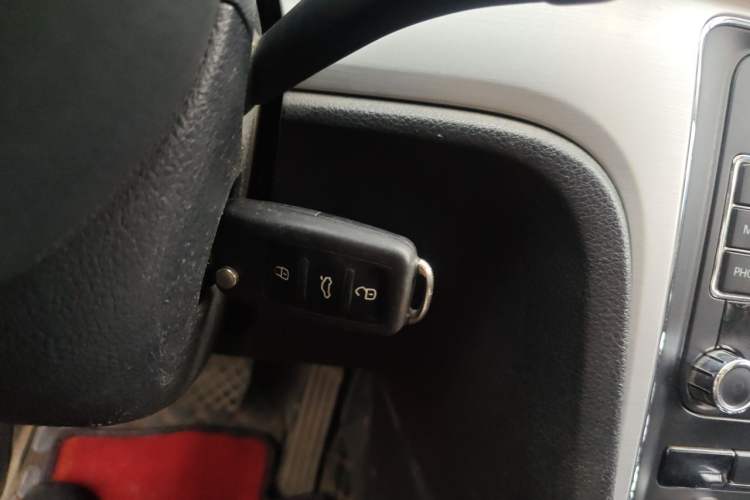 Used Volkswagen Passat 2014 1.8TSI DSG Prestige Navigation Edition Vehicle Key