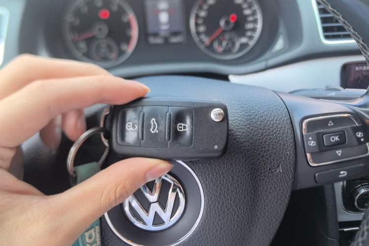 Used Volkswagen Passat 2014 1.8TSI DSG Prestige Edition Vehicle Key