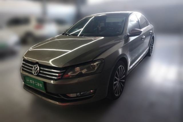 Ojetý Volkswagen Passat 2014 2.0 TSI DSG Ultimate Edition